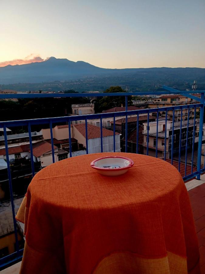 Casa Donna Rosaria Tra Etna E Taormina Leilighet Riposto Eksteriør bilde