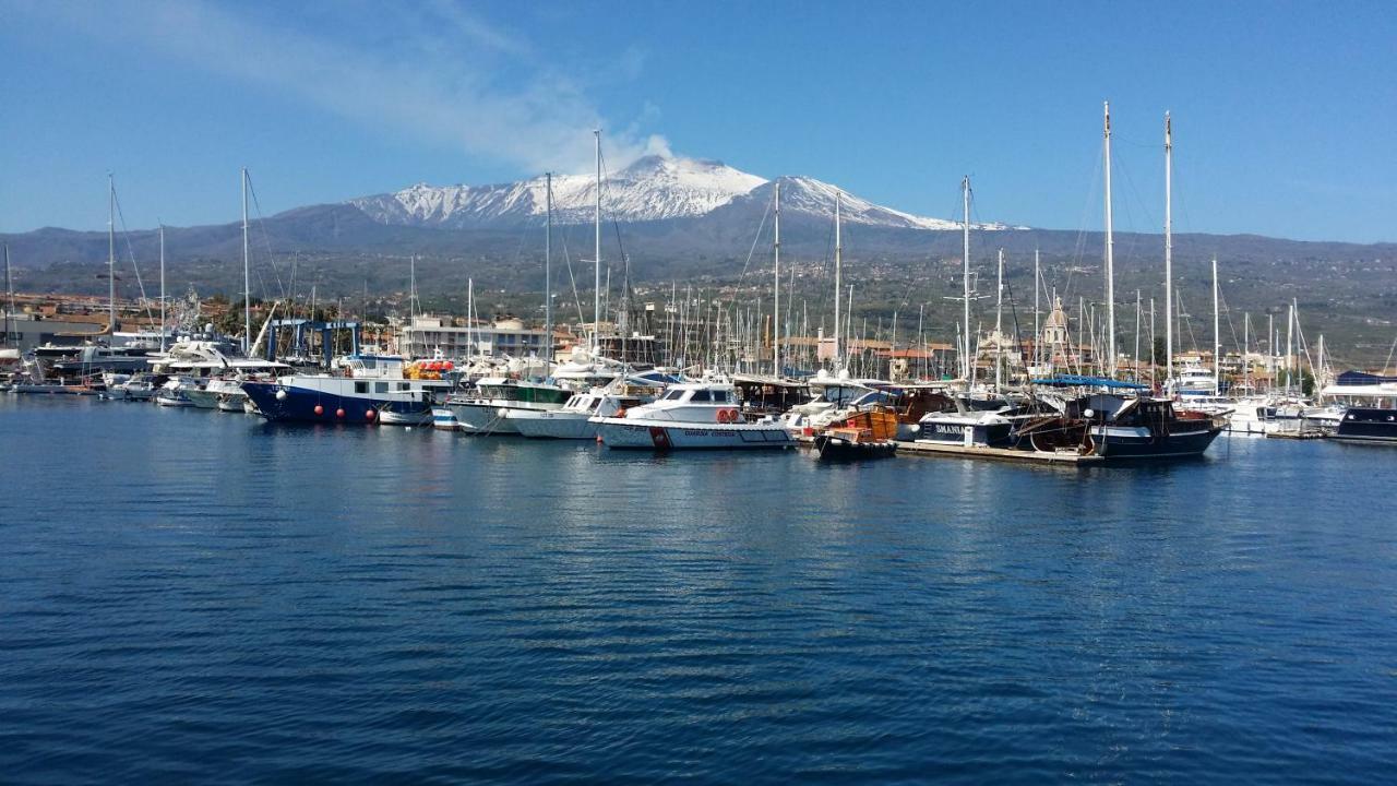 Casa Donna Rosaria Tra Etna E Taormina Leilighet Riposto Eksteriør bilde